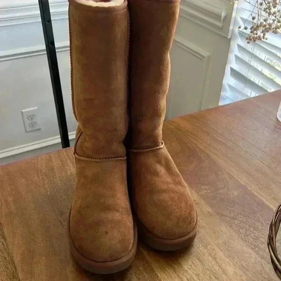 Ugg Boots women’s 9 - Picture 7 of 11